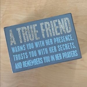 A True Friend Glitter Box